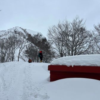避難小屋まで到着