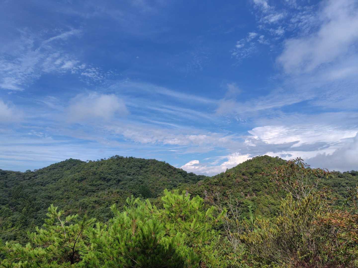 西山