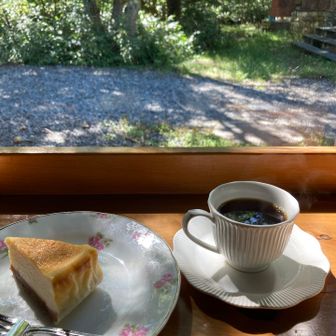明神のカフェ・ド・コイショで休憩