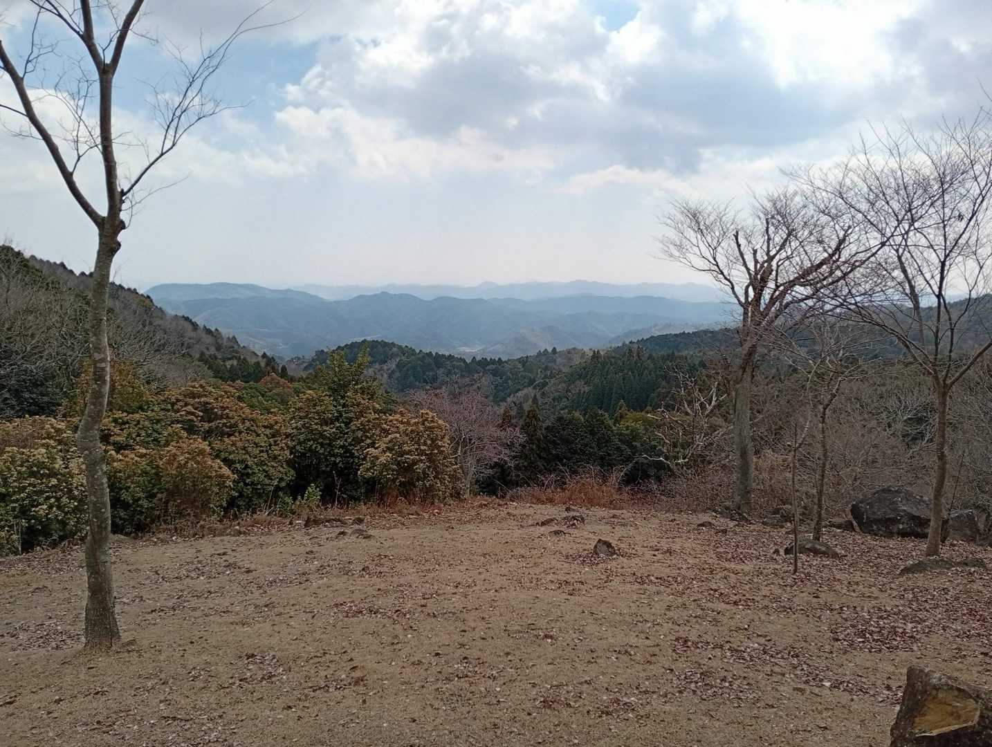 写真下手なので伝わらないかもしれませんが　この場所　ここからの眺め大好きです!