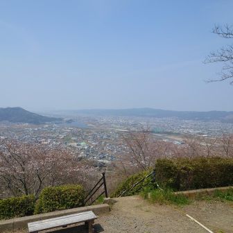 岩出•紀の川市方面
桜はまだ少しだけだった