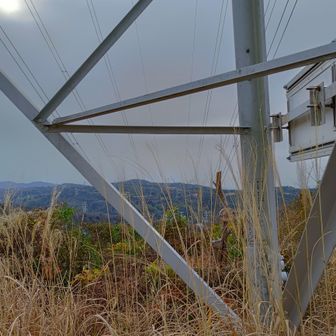 鉄塔を３つくらいくぐった