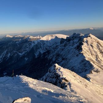 これから、横岳、硫黄岳目指して縦走していきます。
