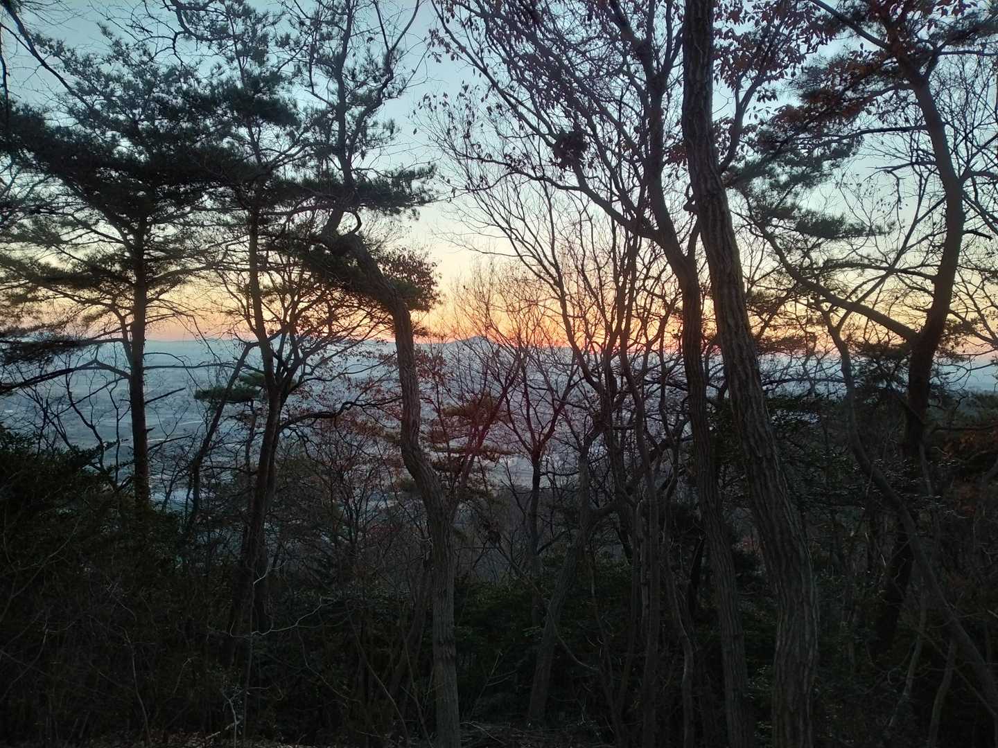 朝焼けと筑波山♪