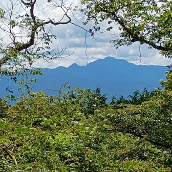 大岳山も近い