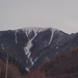 🅿️より、麦草岳眺めて〆