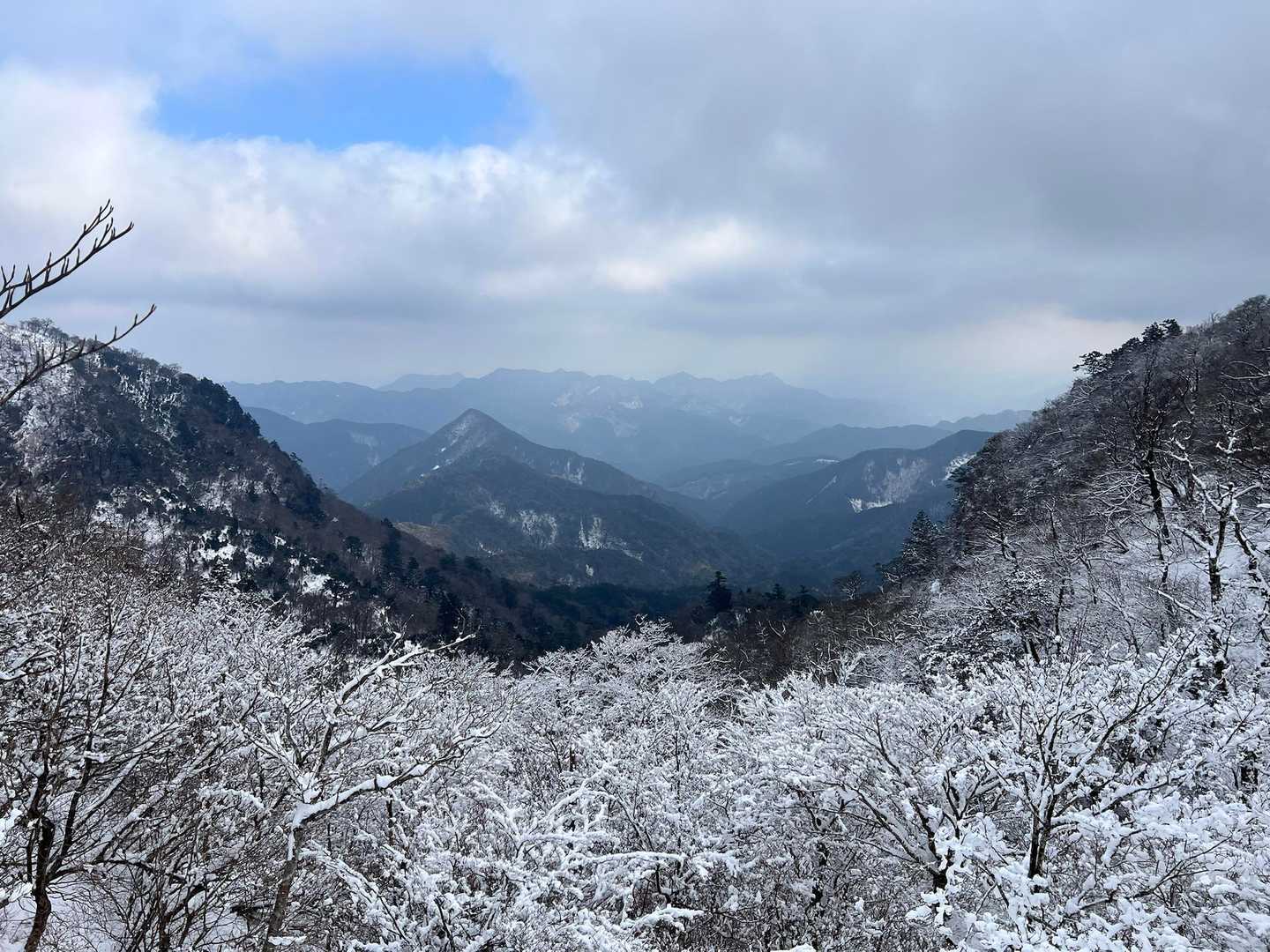 ときおり青空