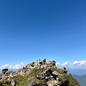 山頂の辺り