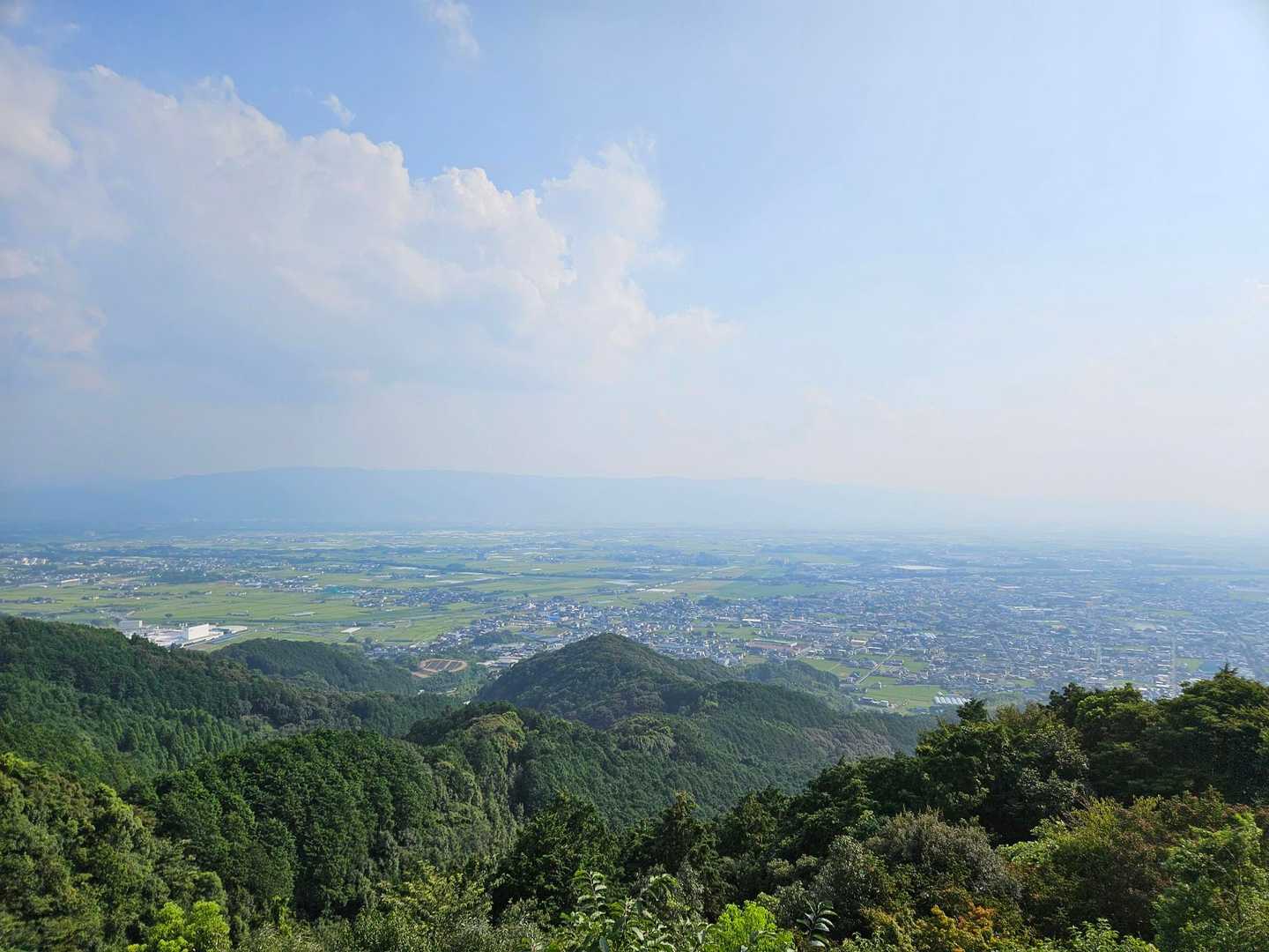 大平山往復 | 花や紅葉が美しい山歩道。広い山頂からの大パノラマもの写真