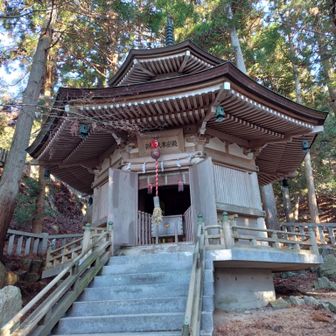 辨財天の御堂。