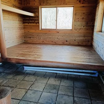 綺麗に整理されています😊
以前より綺麗になったかも。✨
小休止
ノートがあり少し記載も📝