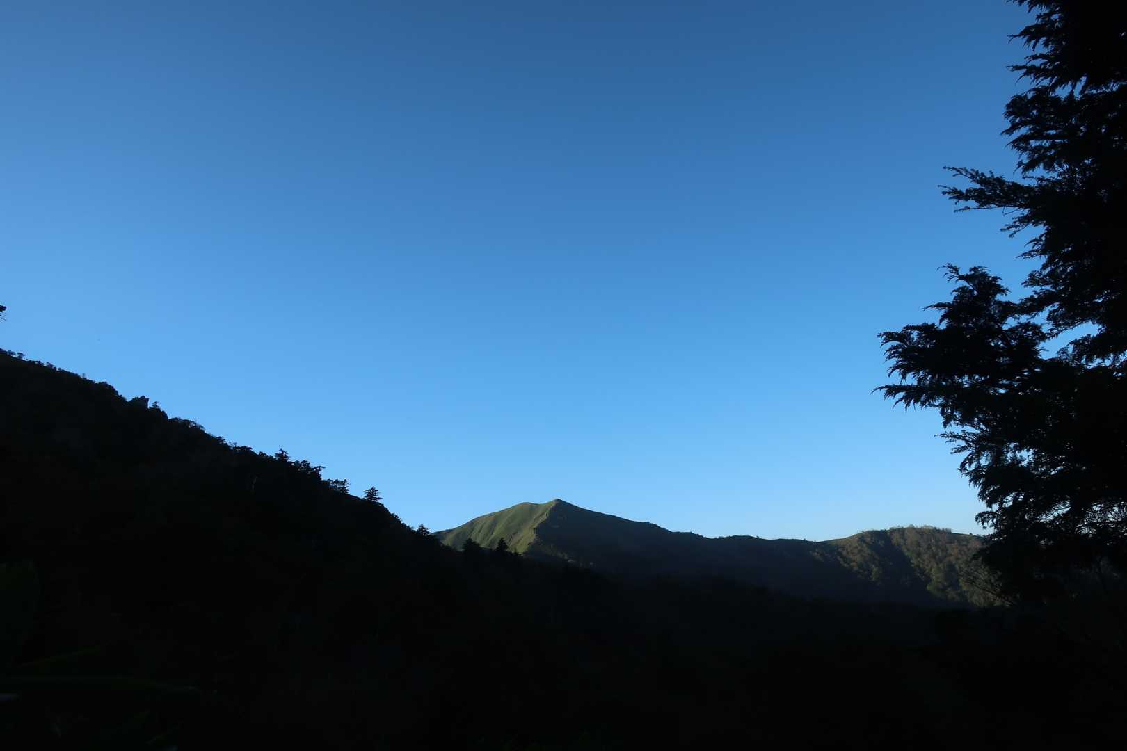 今日も快晴ですね。
