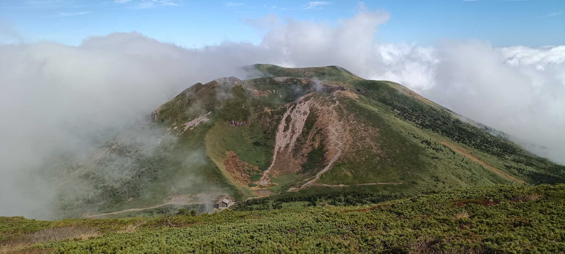 八甲田大岳登山口-八甲田山-井戸岳-毛無岱湿原経由八甲田登 縦走コースの写真