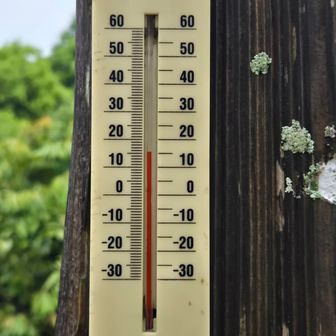 １６℃