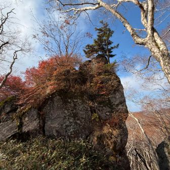 岩が多くなってきた