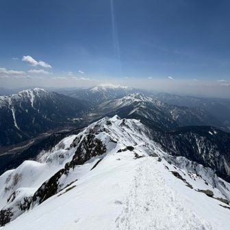 いいね〜、この開けた景色🏔️