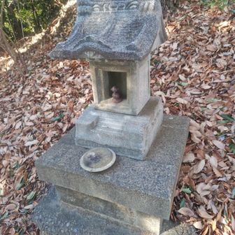 道祖神がひょっこり