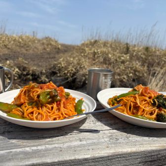 食べてる間も話は尽きない