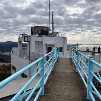 時刻は11時半
次の目的があるので、ロープウェイ🚡で下山します