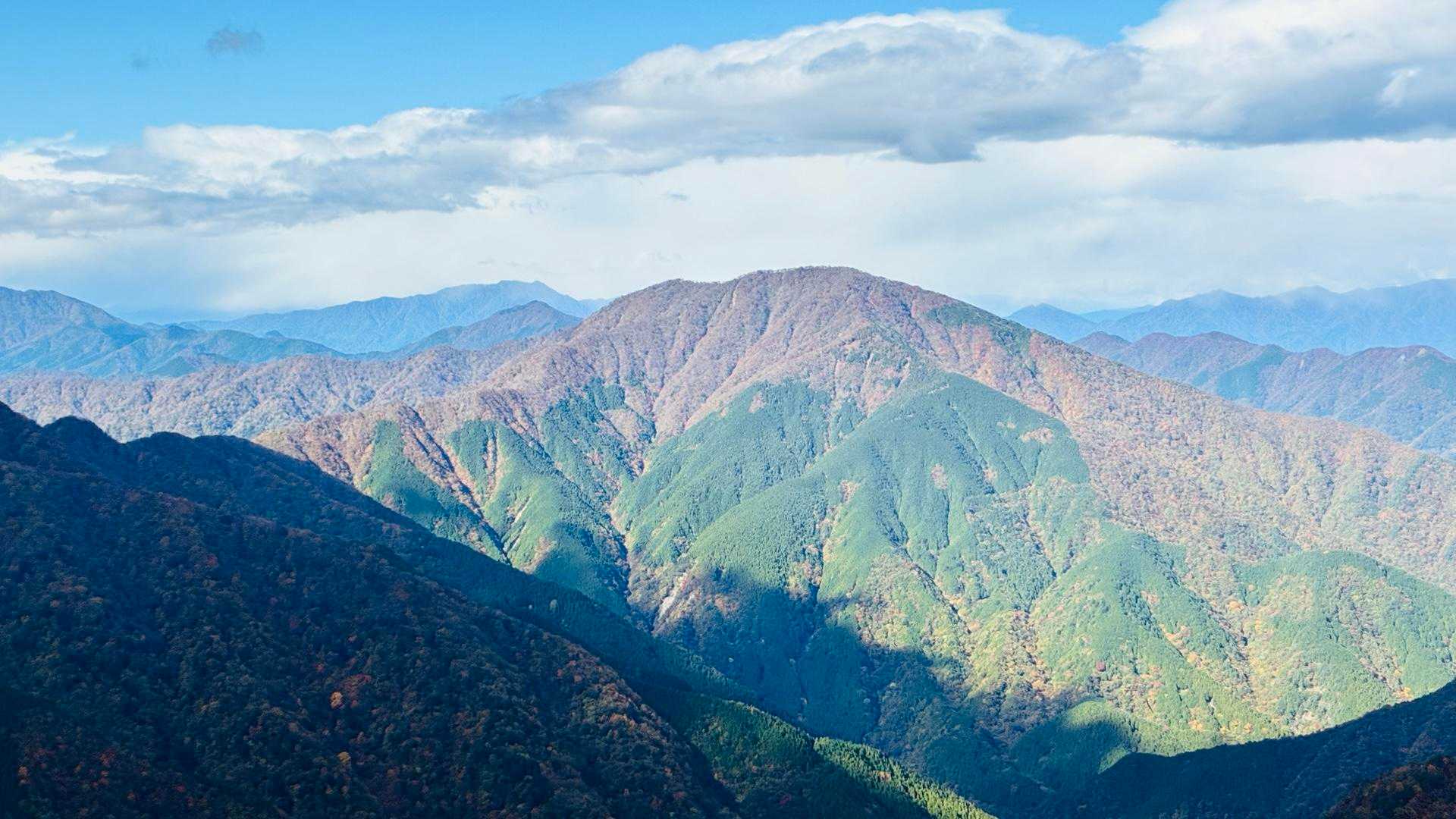 振り返って大室山！