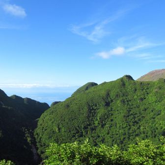 平成新山  普賢岳  国見岳　青空に映えて美しい✨と思える心の余裕😆
