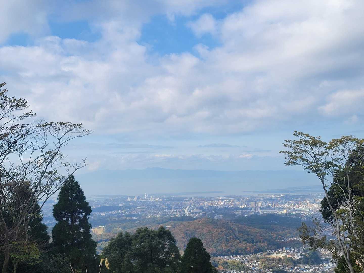 海の向こうに多良岳　経ヶ岳