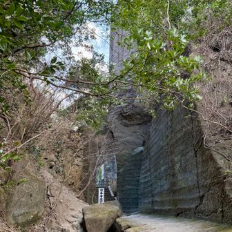 YAMAPによるとこの先は日本寺の土地で入場料を支払わなければ進めないとのこと💦