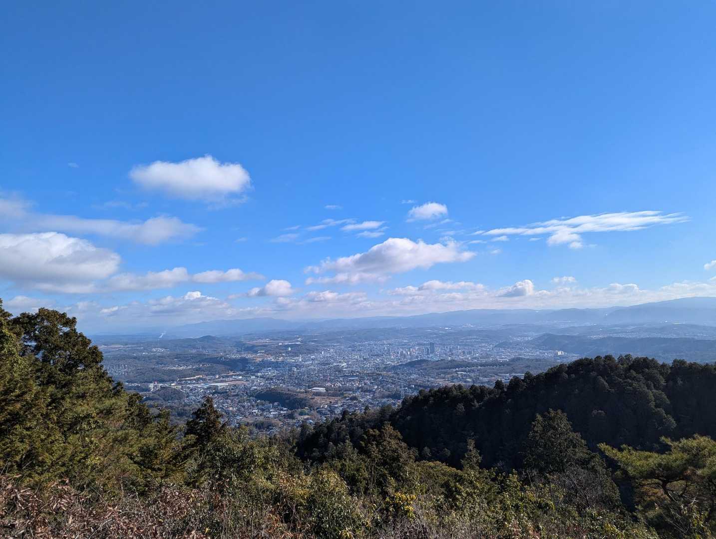 少しスッキリ晴れて青空が綺麗