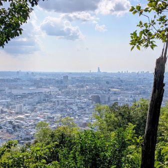 ってあのビルに住んでない住んでない😁