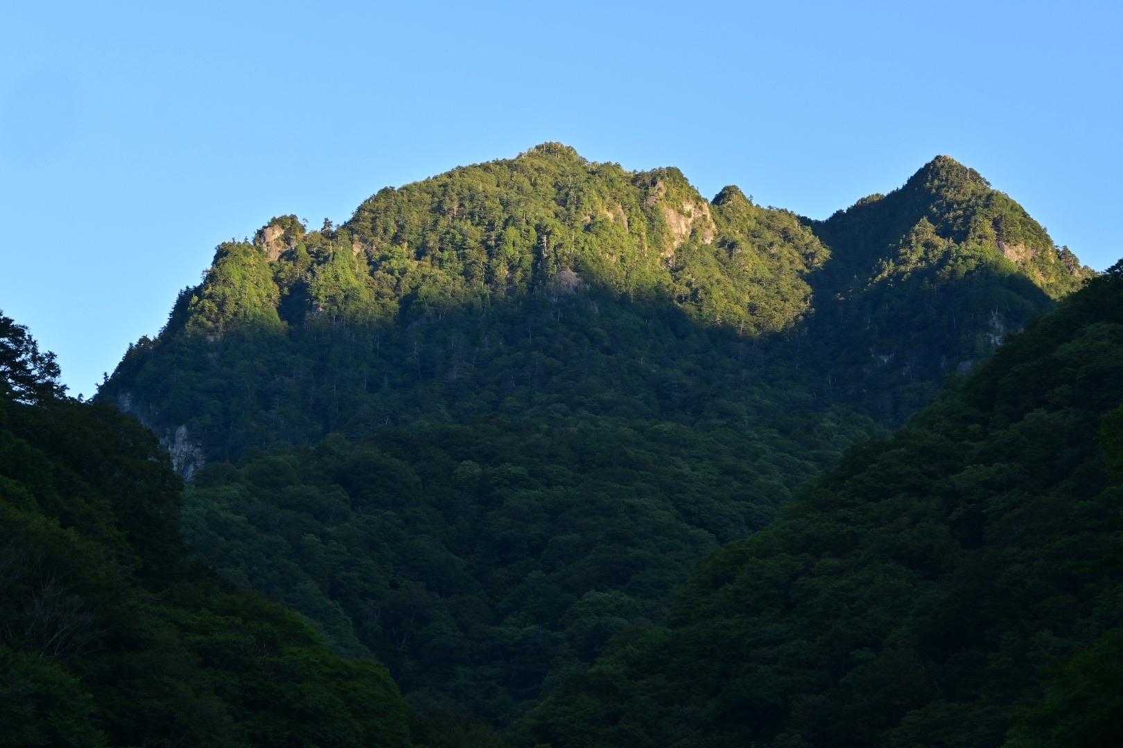 橋の上から、わくわくするぅー