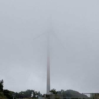 この風車、近いのに見えず☁
終日晴れ予報だったんですが(笑)