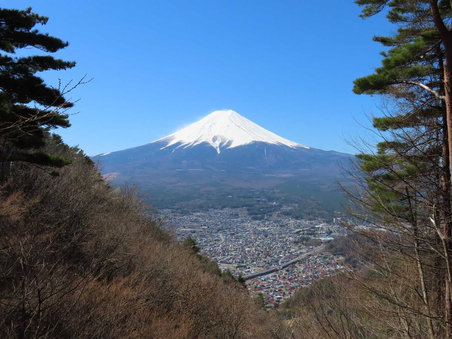 御殿から富士山