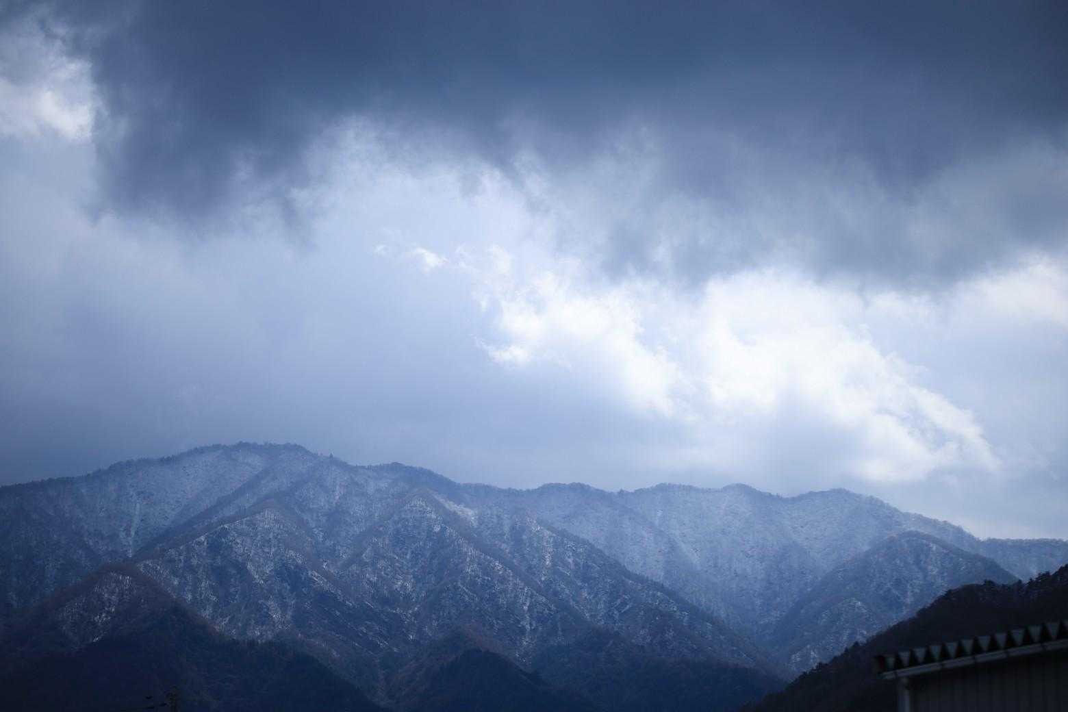 斜光がさしたり
雨が少しぱらついたり
でも歩きやすいお天気でした

楽しかったな🤗
ご覧頂きまして
ありがとうございました🐝🏵️🐝