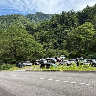 下界は暑いね〜🥵
車もいっぱい🈵