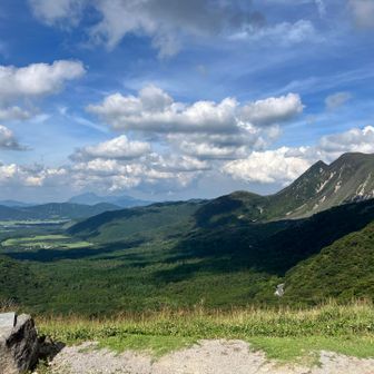 最後の休憩
左は長者原、右は三俣山