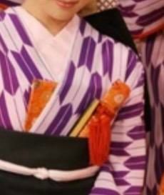 下り、ショウジョウバカマも咲いてました

白いの、ピンクんの、色は色々ですが、私はこの着物の柄のような色の混ざったやつが好きです😁


では



