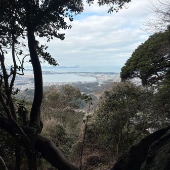 白岳から降りてたら、見通し良くなってる所が😊