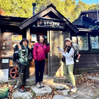数々の山小屋に泊まっていますが、私が一番落ち着く大好きな場所です。


⛺️泊していた方が撮ってくださいました🙏