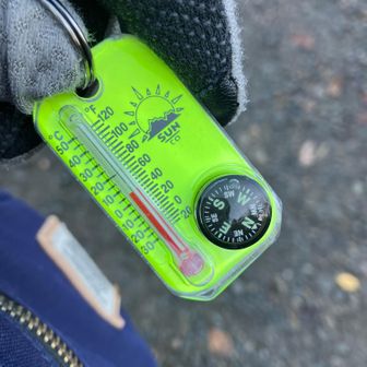 朝、大月駅に着いたときは寒く感じましたが（今シーズン初めて、息が白かった！）、風がないこともあり、歩いていると暖かかったです。行動中は長袖1枚で大丈夫でした