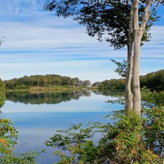 須川湖。ロード歩き。