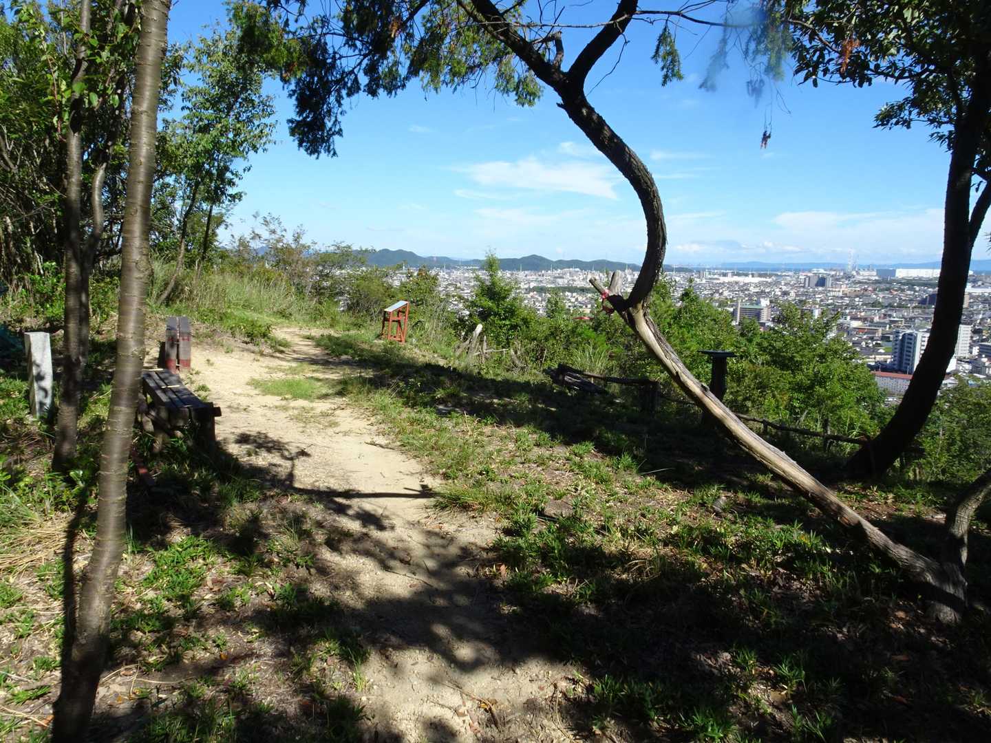 山崎山登り口-山崎山-苫編山-井ノ口山-籾取山-上蒲田公園 縦走コースの写真