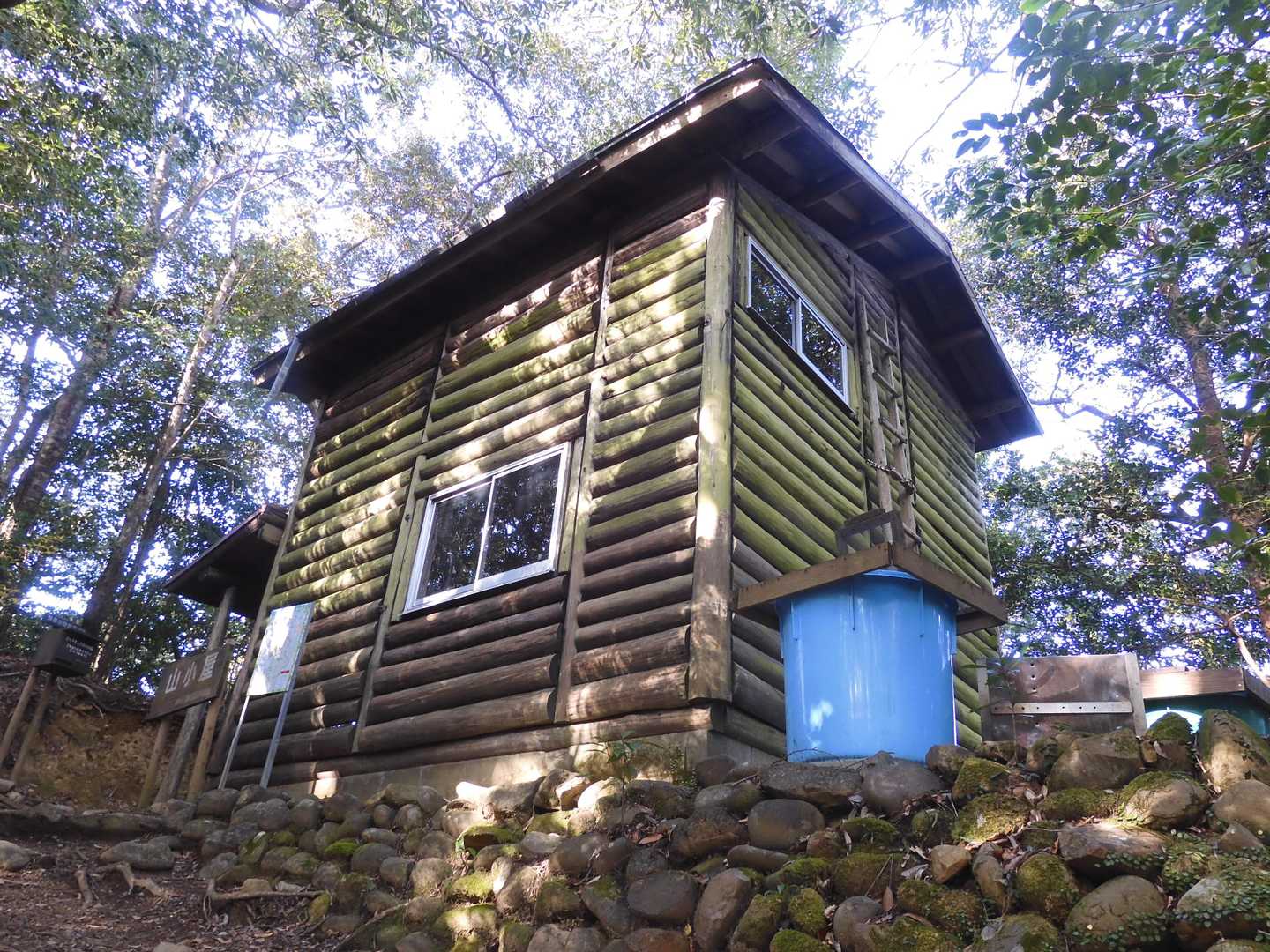 避難小屋
