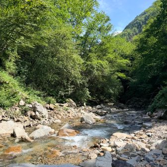 コツコツ下山
汗だく💦
水浴びしようかな〜