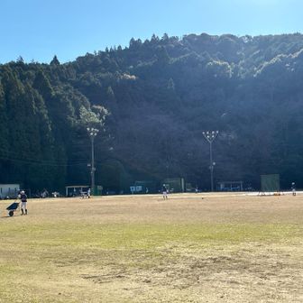 グラントに降りてきましたよ！
野球してます⚾️