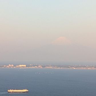 東京湾越しの富士山🗻