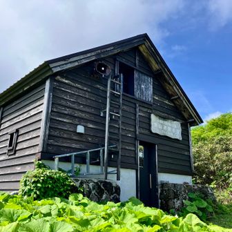 綺麗な避難小屋
