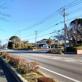 完全に晴れた☀🙌

可也コミュニティセンターに車を停め、２座目は可也山。

11月に初めて登って、また来たいと思っていた山✨️