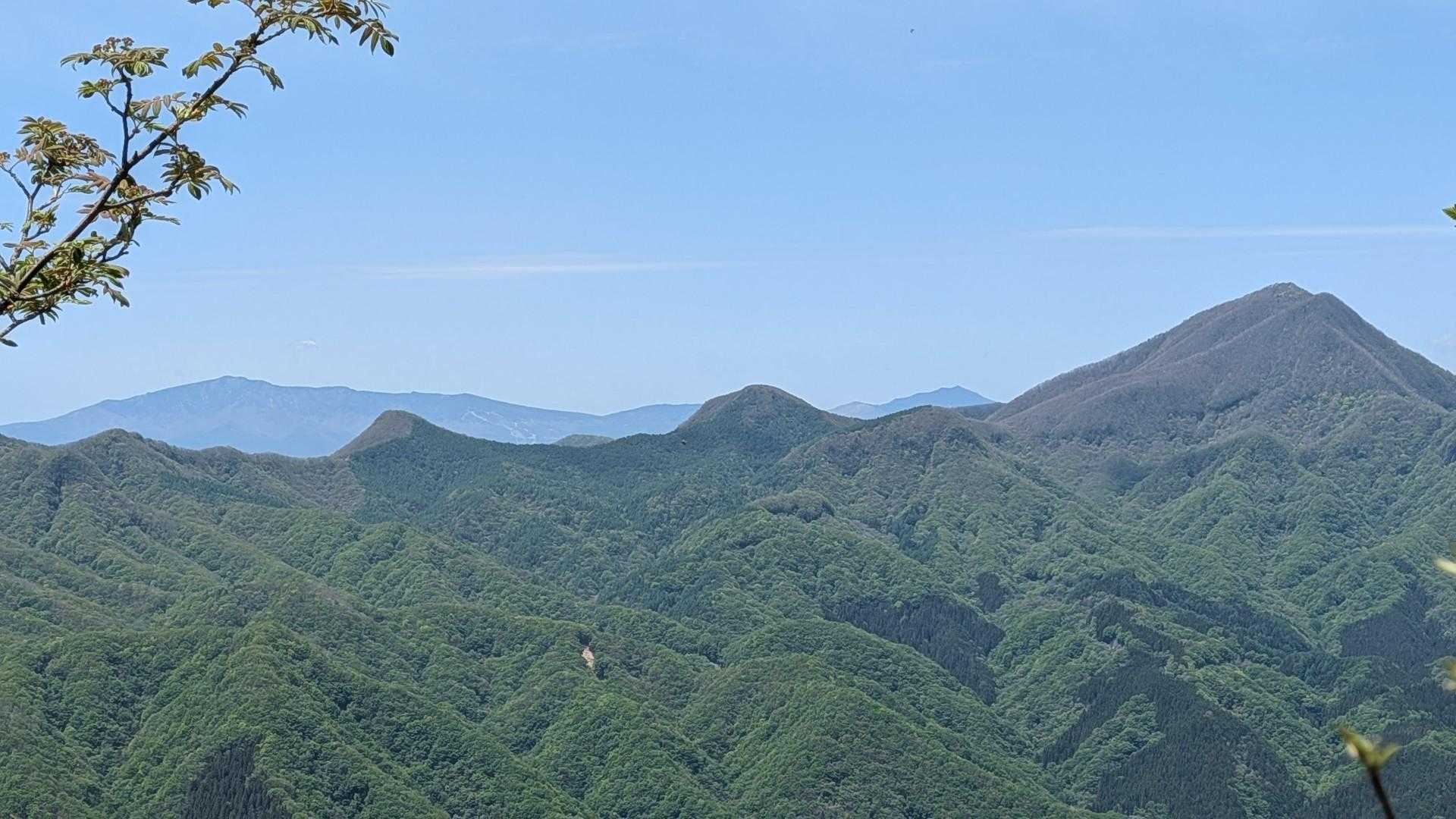 右は明日登る浅間隠山
