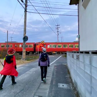 総社側より電車が到着💦
たくさん降りてくる前に受付を💦
やっぱり魔法使いに見える🤣