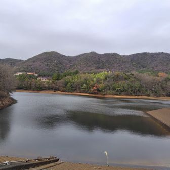 寒洞池でリフレクション眺め一休み🥤
カラータイマー🔵に戻りました👍